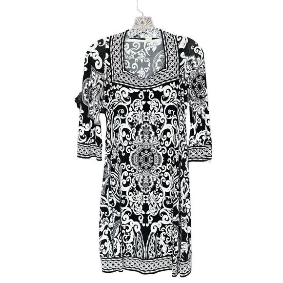 White House Black Market Dresses & Skirts - WHBM Black & White 3/4 Sleeve Square Neck Lightweight Pattern Midi-Knee Size XS